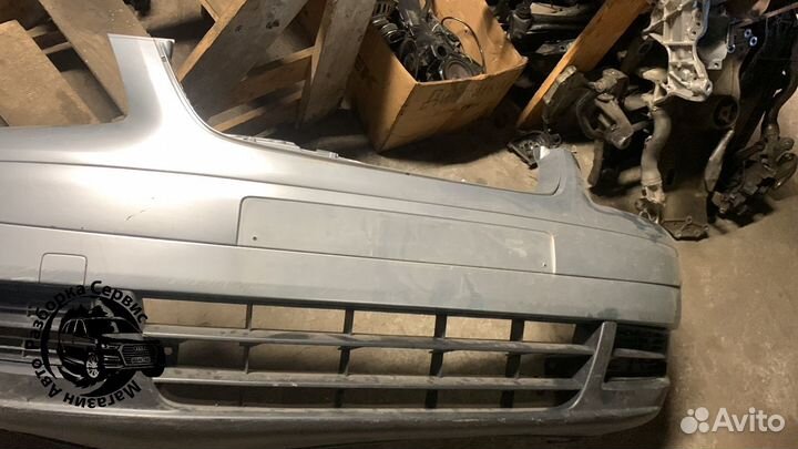 Бампер передний Volkswagen Touran 2003-2006 г.в