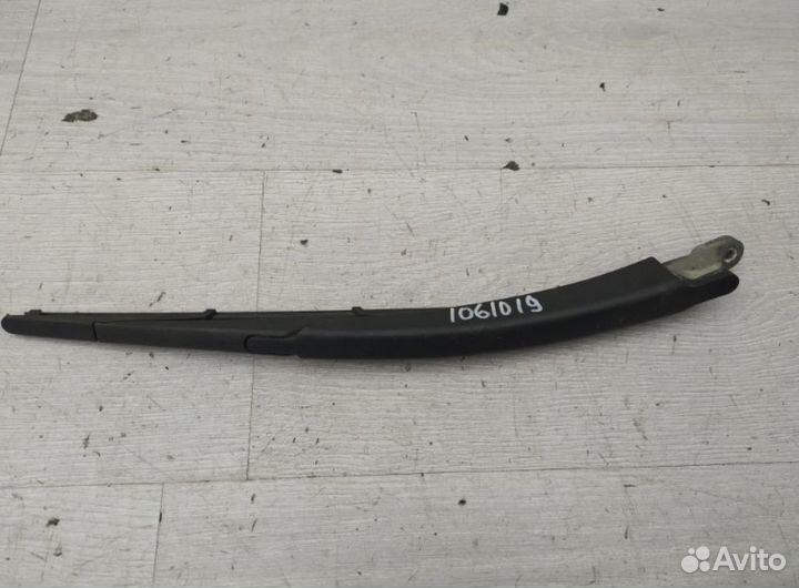 Поводок стекло очистителя заднего для Ford Fiesta