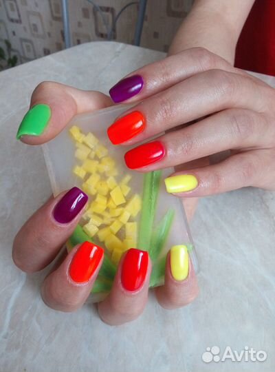 Маникюр, педикюр