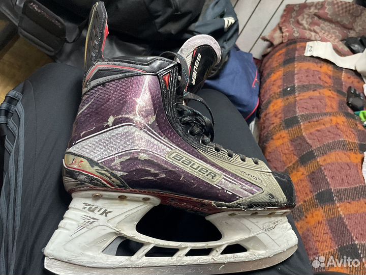 Коньки хоккейные профессиональные 10,5 размер