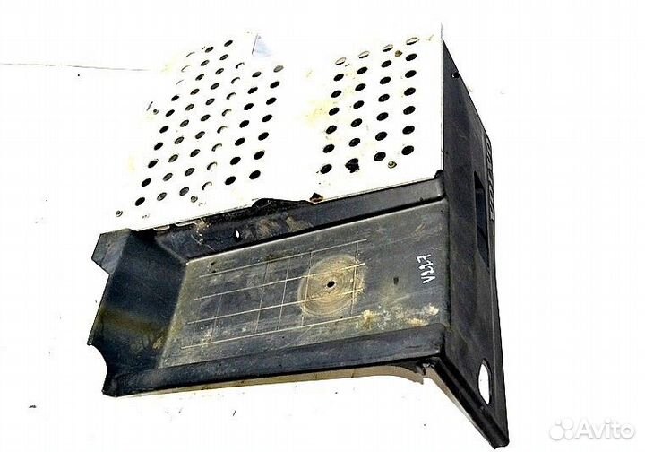 Крышка аккумуляторного ящика volvo FH (01.12)