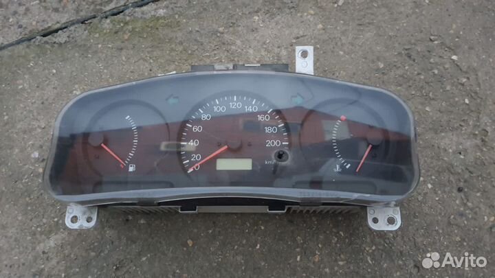 Приборная панель Мицубиси