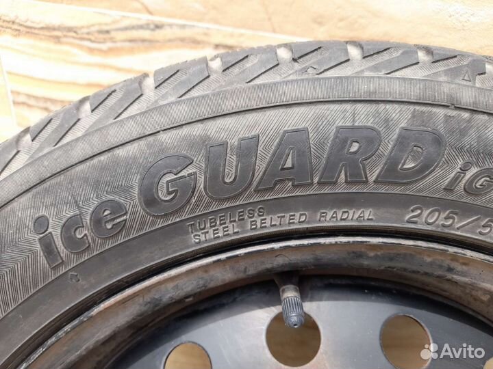 Yokohama Ice Guard IG30 205/55 R16 Y