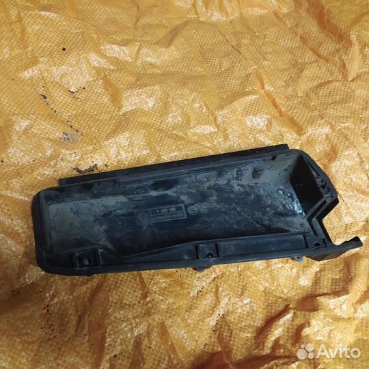 Bmw e36 крышка эбу электроники