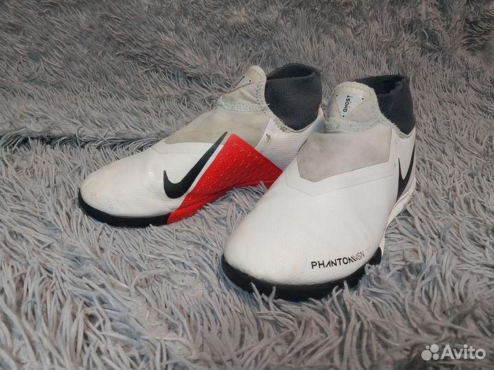Футзалки Nike Phantom