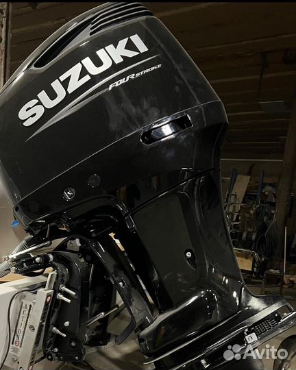 Лодочный мотор Suzuki df300apx в наличии