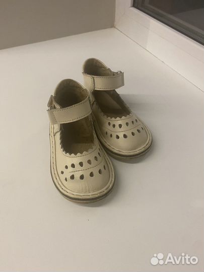 Сандалии для девочки