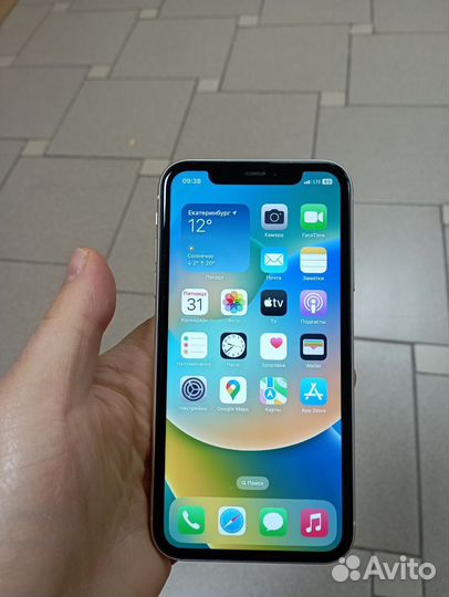 iPhone 11, 64 ГБ