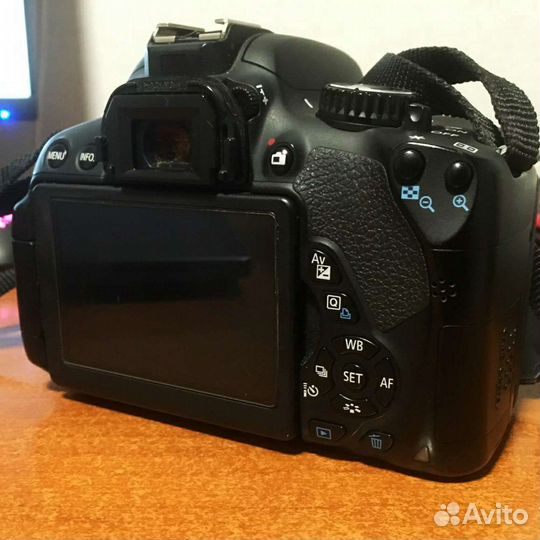 Зеркальный фотоаппарат Canon EOS 650d