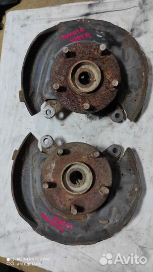 Кулак поворотный правый Toyota Camry/Vista CV30