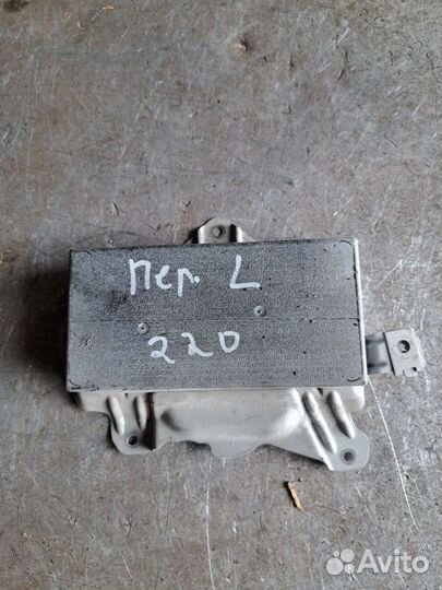 Подушка двери передний Mercedes w220