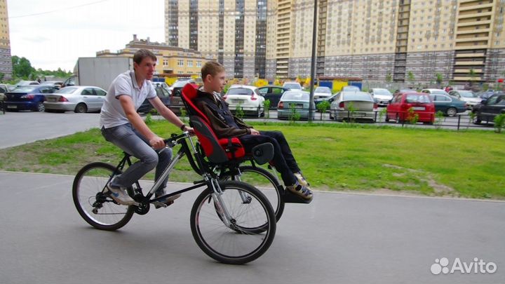 Велорикша — велосипед для двоих (инвалид, ребёнок)