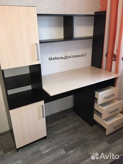 Стол компьютерный 1,5м, в наличии