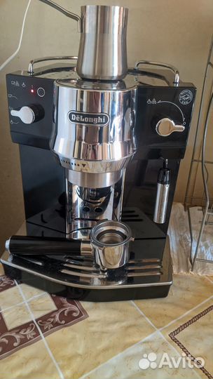Кофеварка рожковая delonghi ec 820 b