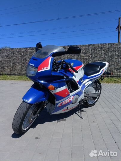 Honda CBR 600 f2