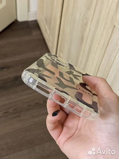 Чехол на iPhone 11