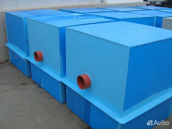 Резервуар для воды пластиковый