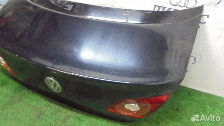 Крышка багажника VW Passat CC 2008-2017
