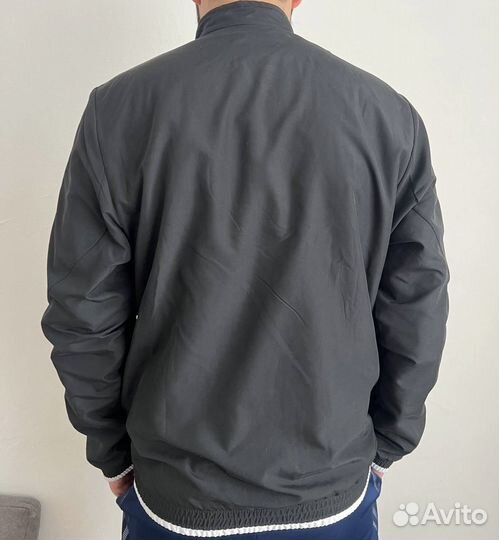 Спортивная демисизонная куртка Adidas