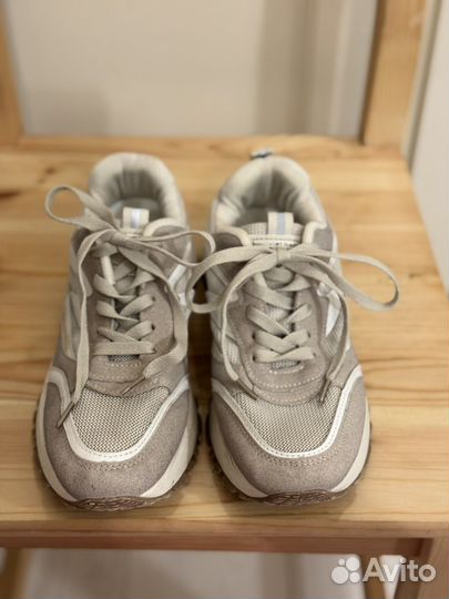 Кроссовки женские 37 размер