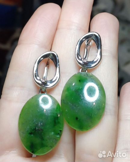 Нефрит натуральный серьги