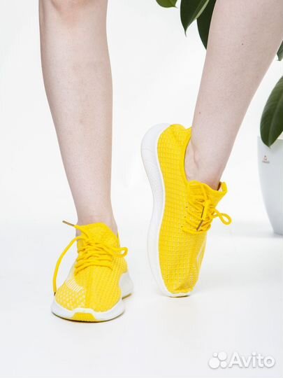 Кроссовки женские 41 размер новые
