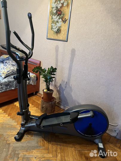 Эллиптический тренажер Infiniti VG60