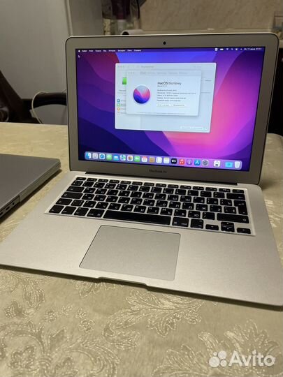 Apple MacBook Air(13-inch, 2017)