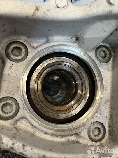 Кулак задний правый Audi Q7 SQ7 Q8 2018