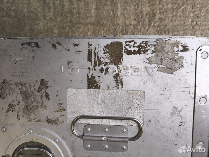 Ящик для бортового питания самолёта