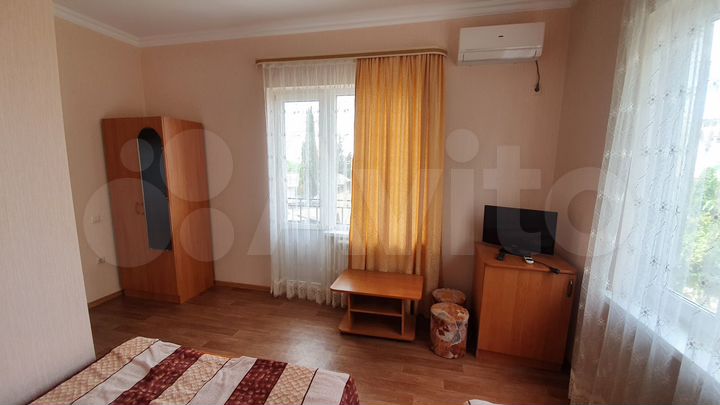 Комната 20 м² в > 9-к., 3/3 эт.