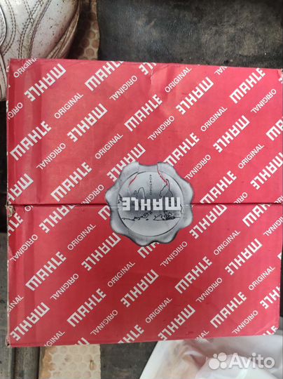 Комплект поршней LADA 76.4 и 76.8 новый