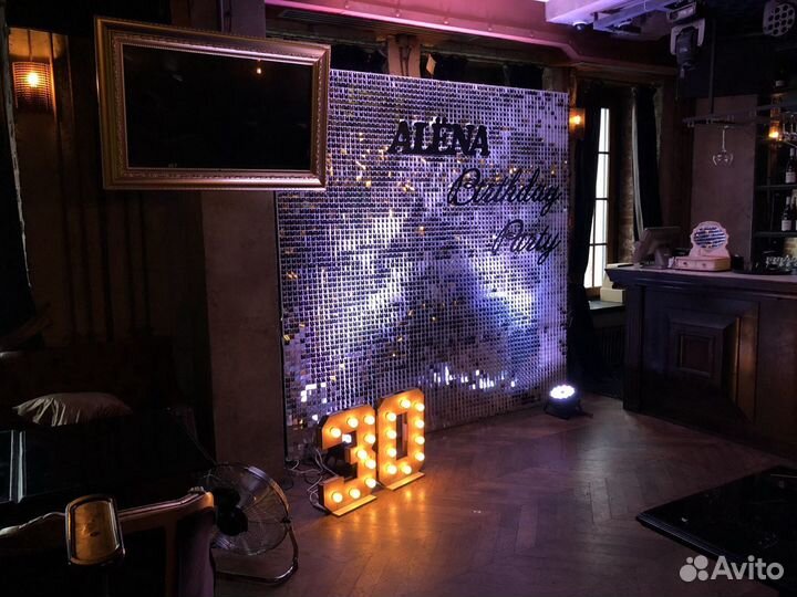 Фотозона (фотостена) из пайеток