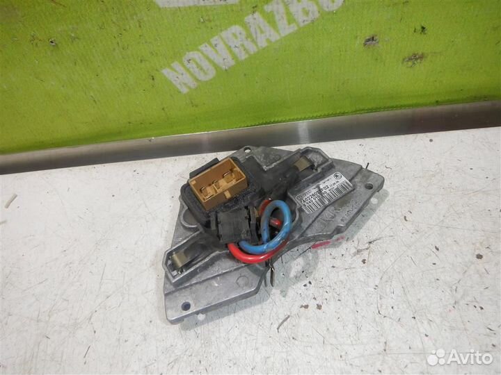 Резистор отопителя Фольксваген Пассат Б5