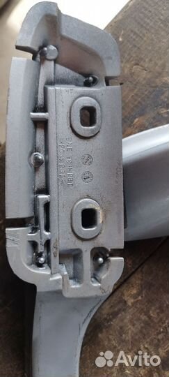 Заглушка левая передняя на рейлинг