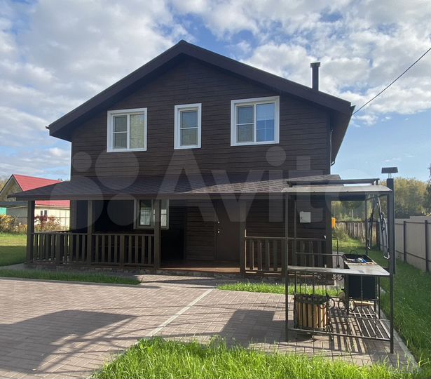 Коттедж 180 м² на участке 10 сот.