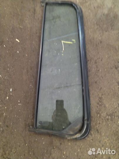 Стекло двери передней левой DAF XF 105 2008
