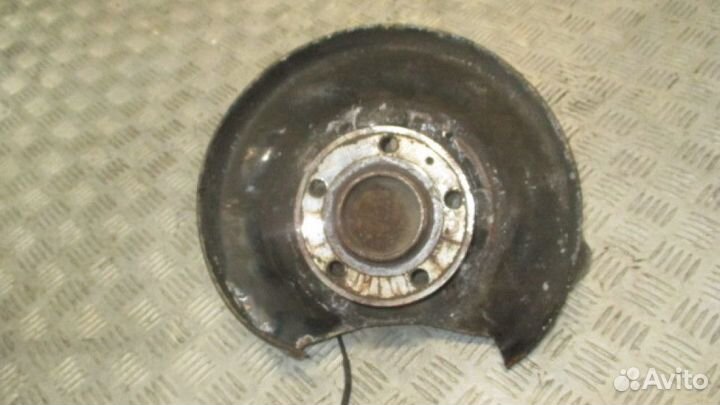 Кулак поворотный задний левый Volvo S80