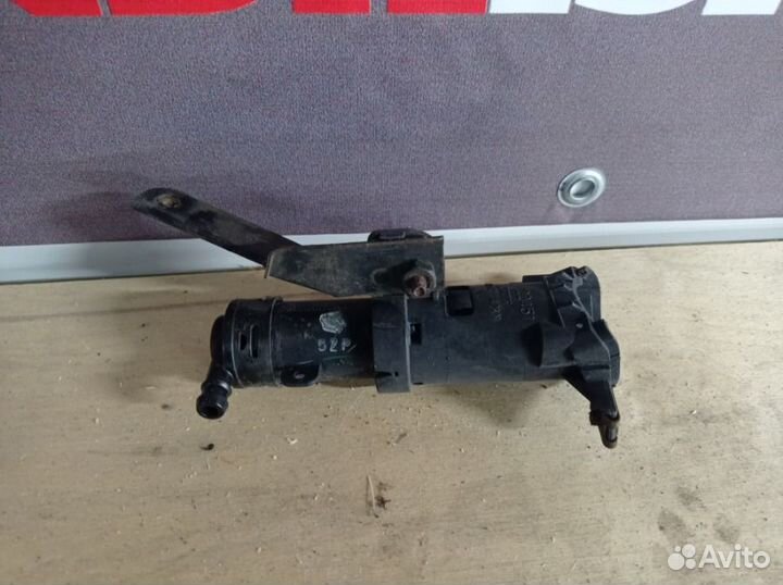 Форсунка омывателя левая Honda Accord 7 CL9 K24A