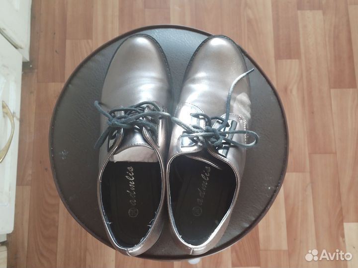 Лоферы женские