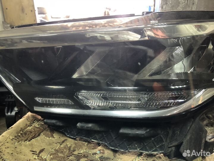 Передняя левая фара Volkswagen Polo 6