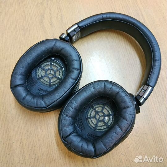 Полноразмерные наушники Sony MDR-RBT1 + bluetooth