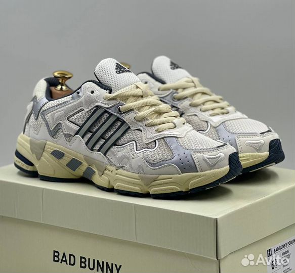 Женские Adidas Bad Bunny Response CL y-4462