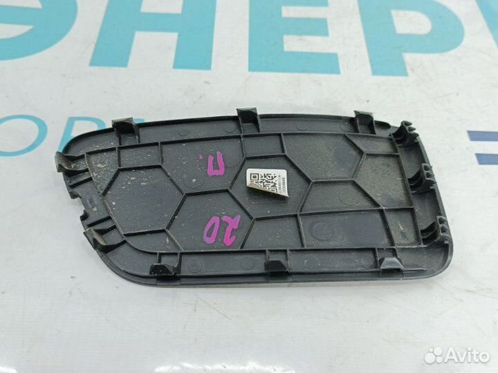 Заглушка обшивки крышки багажника правая Hyundai