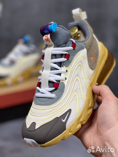 Новый колексияnike AIR MAX 270 react