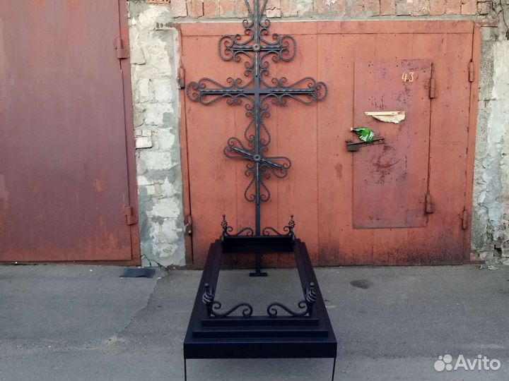 Крест на могилу