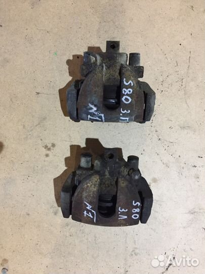 Кулак поворотный Volvo S80 2.5 TDI