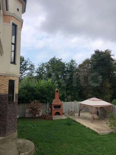 Коттедж 377 м² на участке 7 сот.