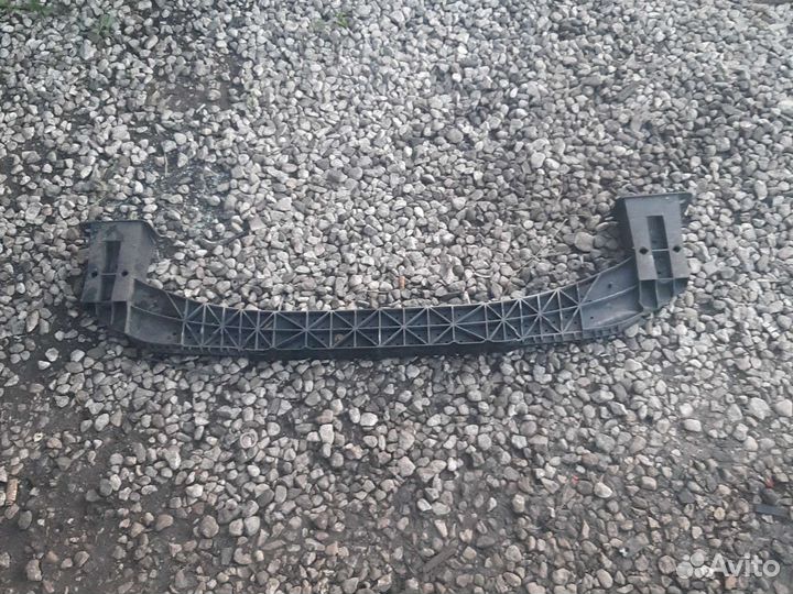 Усилитель переднего бампера Пежо 308 нижний