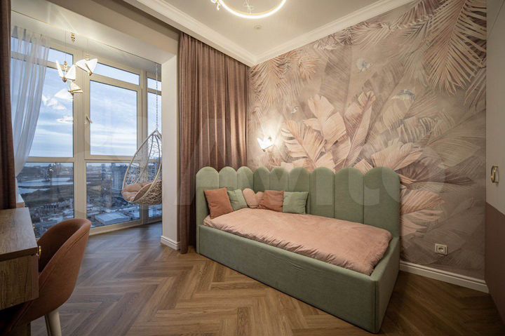 4-к. квартира, 128 м², 19/22 эт.